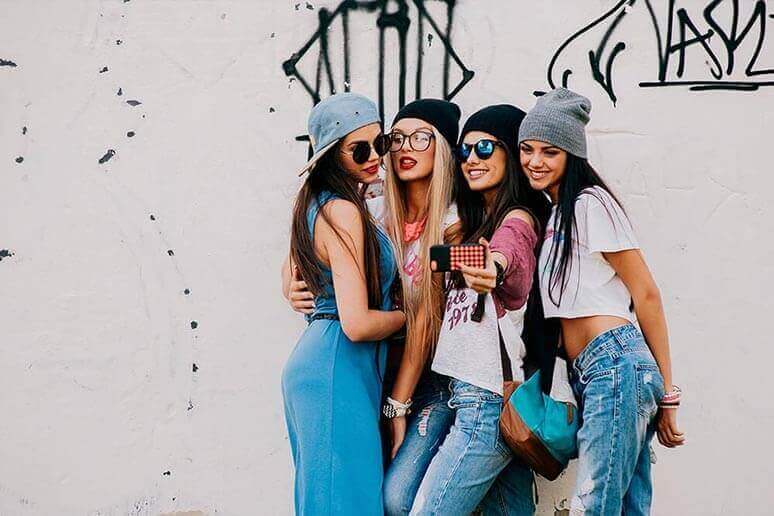 Mobile Girls